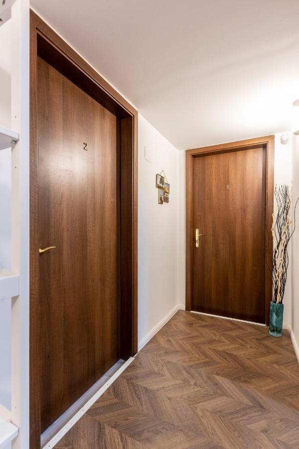 Deluxe Akacfa Apartments In The Heart Of Budapest Esterno foto